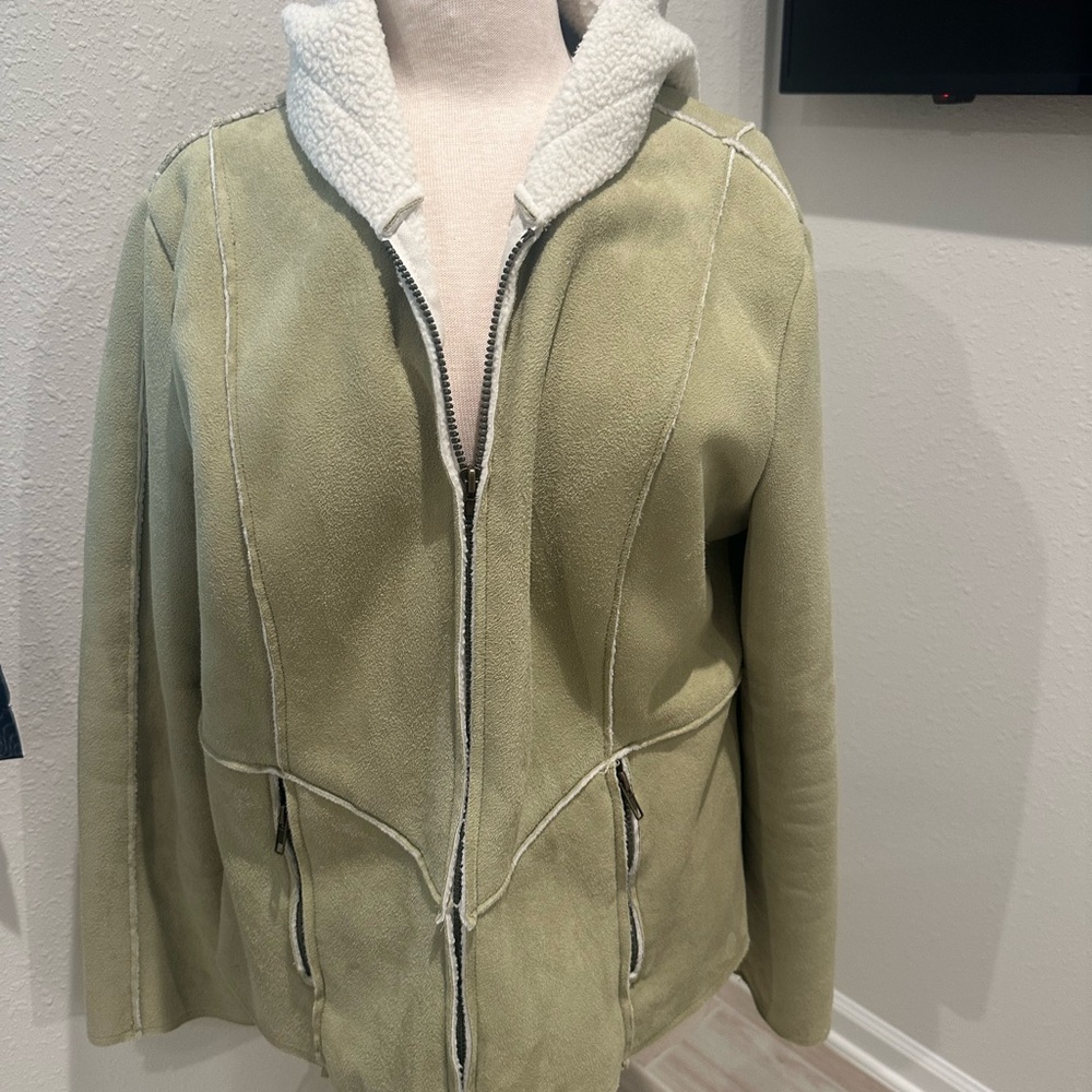 Women's Olive Green Sherpa-Lined Jacket